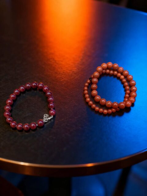 👠💄 TODO AL ROJO ❤️ ¿Ya las tienes?
#RubiMozambique #rubí #PulserasDePiedras #PulserasConEnergia #piedrasnaturales