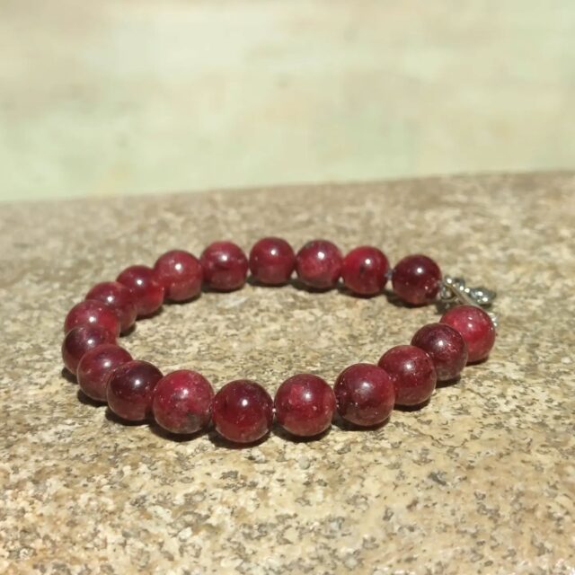 ♥️🔥💎
#RubiMozambique #Rubi #GemstoneBracelets #Gemstone #piedrasnaturales